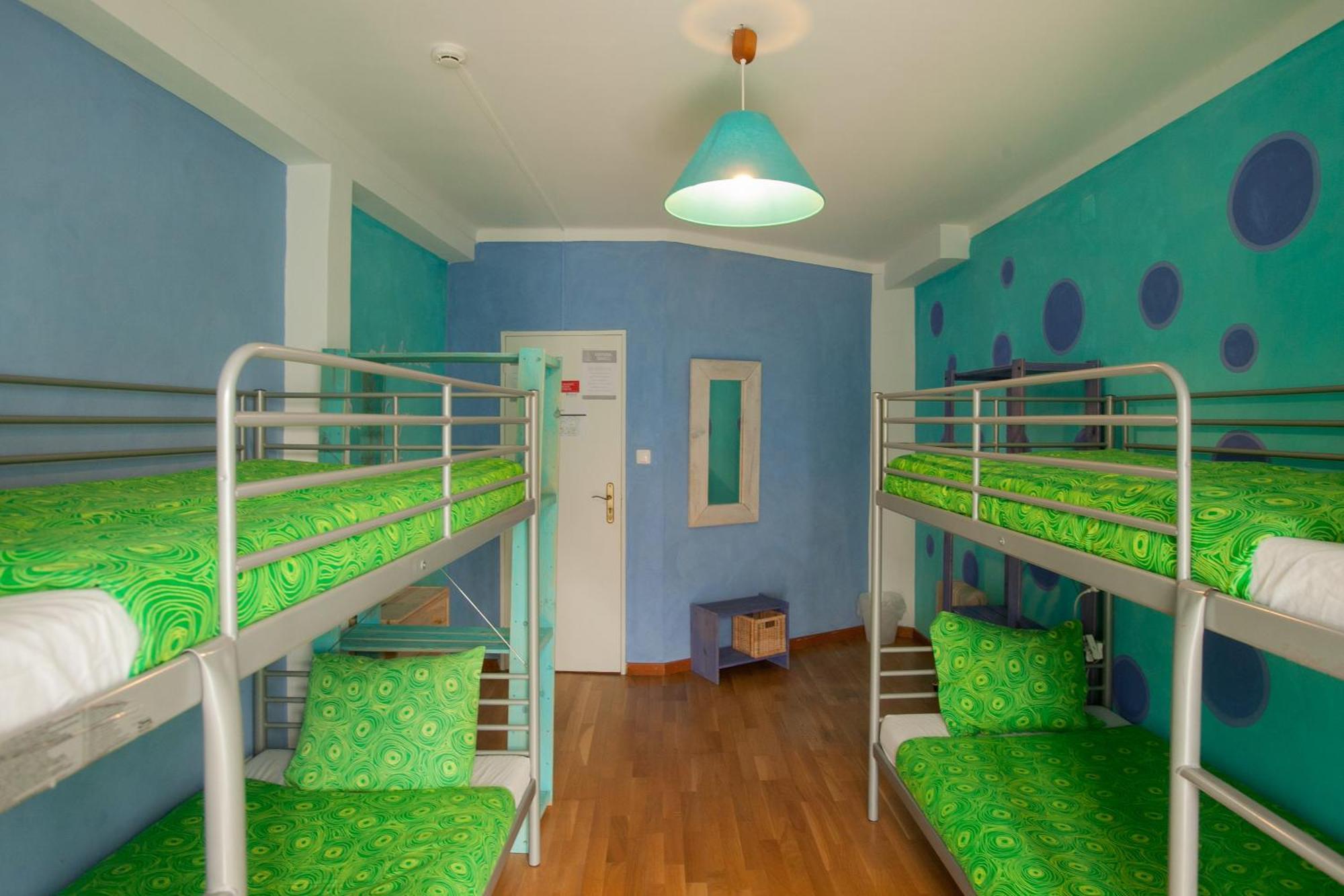 Ericeira Surf Campホステル 部屋 写真