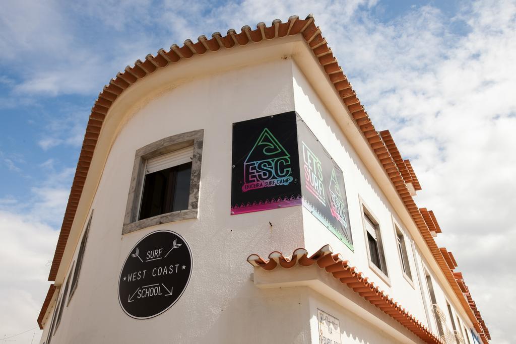 Ericeira Surf Campホステル エクステリア 写真